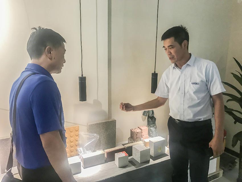 國家“固廢資源化”重點專項專家組蒞臨萬達業(yè)合作開展環(huán)保項目工作