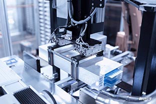 新能源汽車產(chǎn)業(yè)崛起，磁選設(shè)備電池材料除鐵助力電池行業(yè)發(fā)展